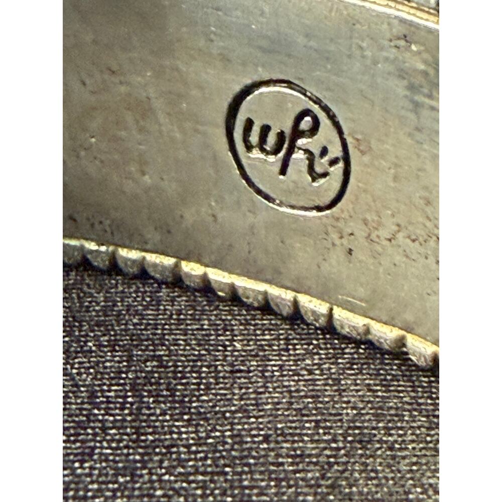 Vintage Sara Blaine cuff bracelet featuring intricate scrollwork in silver tone - Picture 8 of 10